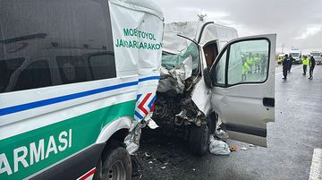 Aksaray’da Trafik Kazası: 2 Asker Şehit Oldu, 1 Kişi Hayatını Kaybetti