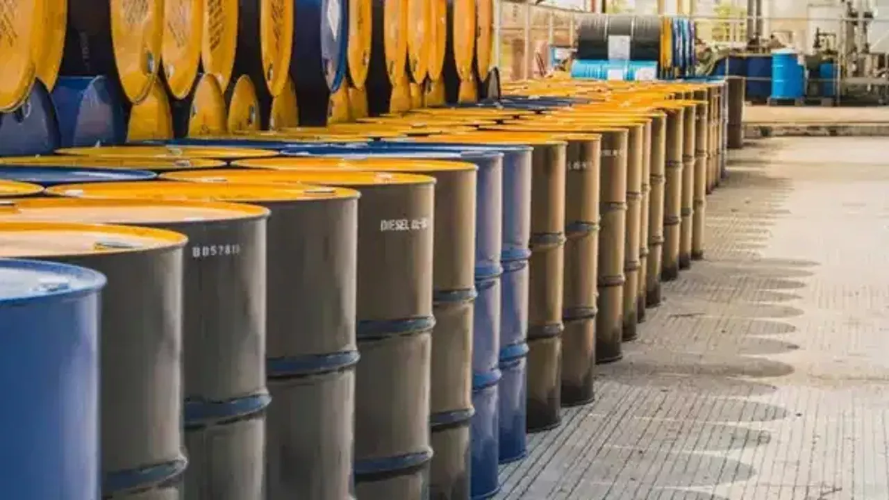 İran’ın ABD Gemisini Hedef Aldığı İddiaları Sonrası Petrol Yükseldi