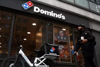 Domino's Pizza'da CEO Değişimi Sonrası Hisseler Yüzde 2,3 Geriledi