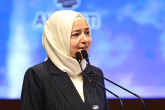 Fatma Betül Sayan Kaya ve Eşi Fon Soruşturmasında Şüpheli Sıfatıyla İfade Verecek