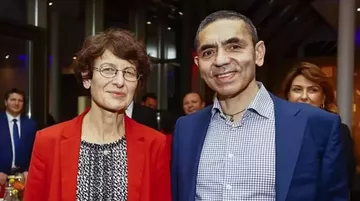 BioNTech Kurucuları Uğur Şahin ve Özlem Türeci Görevlerinden Ayrılıyor