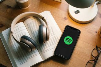 Spotify’dan Yeni Özellik: Basılı ve Sesli Kitaplar Senkronize Ediliyor
