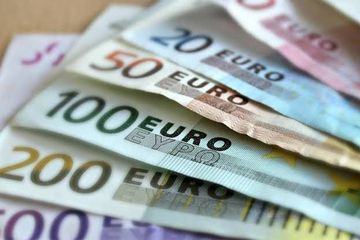 Euro Bölgesi'nde Yatırımcı Güveni Temmuzda Yükseldi