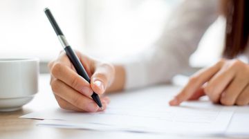 Yargıtay Kararı: Elle Yazılmayan Kefalet Sözleşmesi Geçersiz Sayıldı