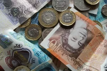 ING: İngiltere Bütçesi Sterlinde Baskı Oluşturabilir