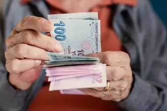 Emekli Promosyonu 2025: Haziran Ayında En Yüksek Ödemeyi Hangi Banka Veriyor?
