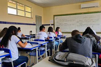 Zorunlu Eğitim Kısalacak mı? Liselerde 2 Yeni Model Önerisi!