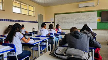 Zorunlu Eğitim Kısalacak mı? Liselerde 2 Yeni Model Önerisi!