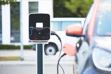 Elektrikli Araçlar İçin Yüzlerce Yeni Hızlı Şarj İstasyonu Geliyor