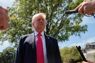Trump'tan İran'a Çağrı: "Füzelerinizi Fırlattınız, Artık Masaya Dönün"