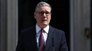 İngiltere Başbakanı Keir Starmer İstifa Etti