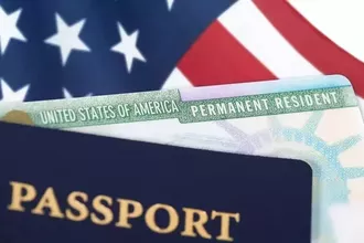 ABD’de Green Card Programı Süresiz Olarak Durduruldu