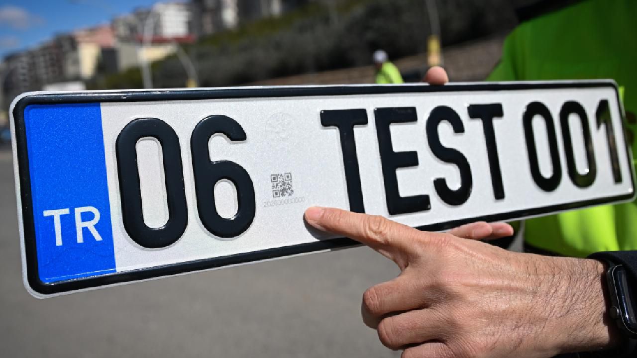 Standart Dışı Araç Plakaları Ücretsiz Değiştirilecek