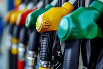 Benzin Fiyatlarına Yeni Zam Geldi: Litre Fiyatı 61 TL’yi Aştı