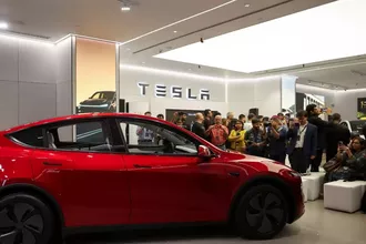 Tesla'nın Kârı, Rekor Satışlara Rağmen Tahminlerin Altında
