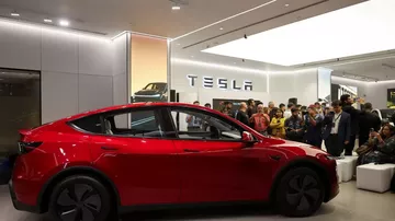 Tesla'nın Kârı, Rekor Satışlara Rağmen Tahminlerin Altında