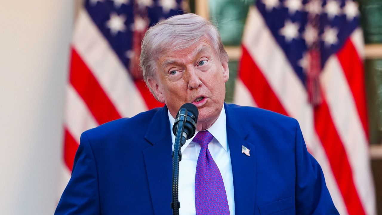 Trump’tan Hürmüz Mesajı: “Boğaz Açılmalı Ama Acelem Yok”