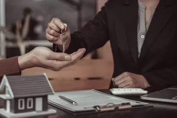 Emlakçılardan Yeni Taktik: Fiyat Artışını Telefonda Söylüyorlar