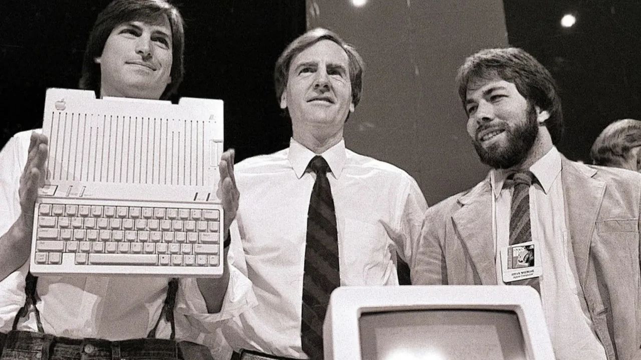 Apple’ın Temelini Atan Belge Milyon Dolarlık Açık Artırmaya Çıkıyor