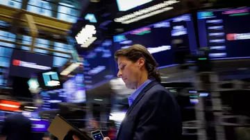 S&P 500 ve Dow Jones Rekor Kapanış Yaptı