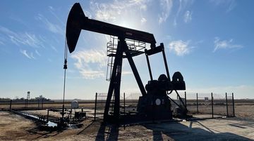 Petrol 60 Günlük Süre Baskısıyla Yükselişini Sürdürdü