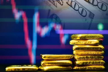 Dolar Zirveden Döndü: Altın Yüzde 2, Gümüş Yüzde 4 Yükseldi