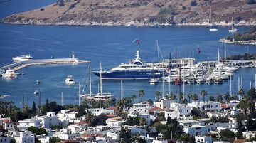 Deprem Kaygısı: Yunanistan'dan Kaçan Turist Türkiye'ye Geliyor