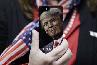 Trump Politikaları Apple'ı Zor Duruma Sokabilir: iPhone Fiyatlarına Zam Yolda!