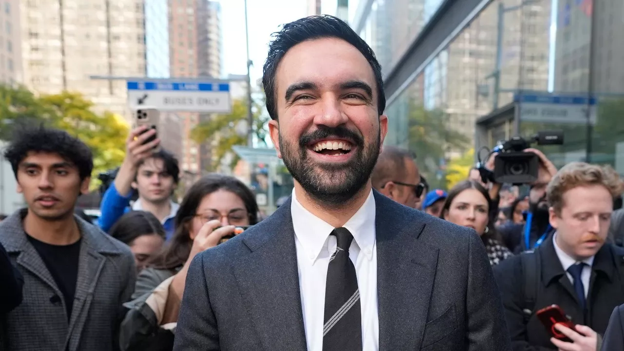 Zohran Mamdani Kimdir, Nereli, Kaç Yaşında? New York’un İlk Müslüman Belediye Başkanı Oldu