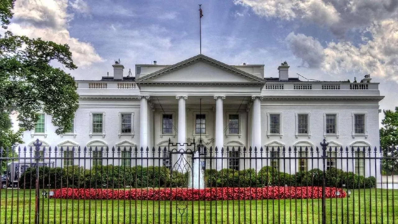 Beyaz Saray, Yüksek Mahkeme’yi Tarife Konusunda Uyardı