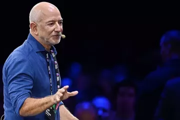 Bezos, Yapay Zeka Girişimi Project Prometheus ile Yönetim Dünyasına Döndü