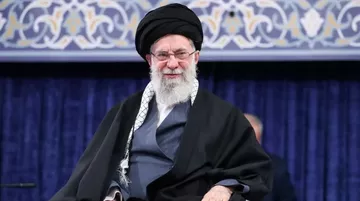 İran Televizyonu Hamaney’in Hayatını Kaybettiğini Doğruladı