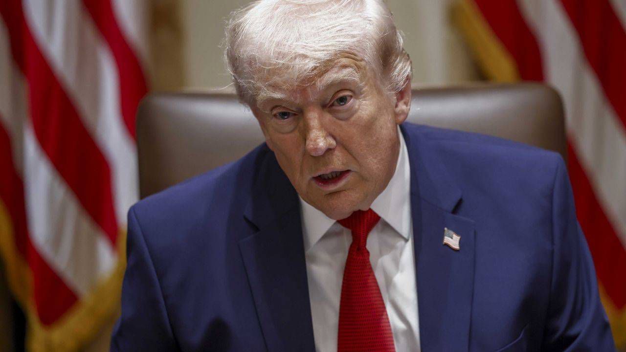 Trump: Hürmüz Açılmazsa İran’daki Tesisler İmha Edilecek