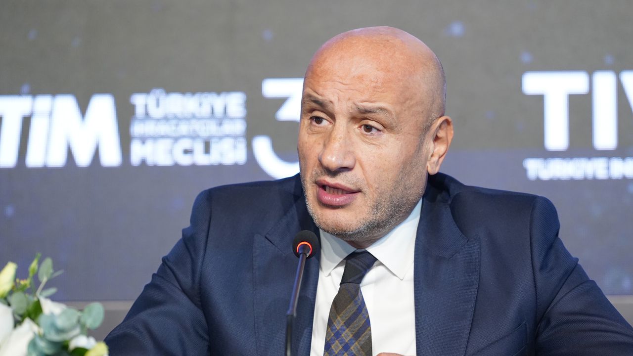 Gültepe: 2025’i 270 Milyar Dolara Yakın İhracatla Kapatacağız