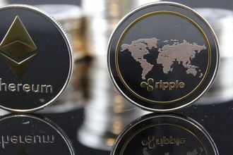 Altcoinlerde Kaldıraç Temizliği: ETH ve XRP Darbe Aldı