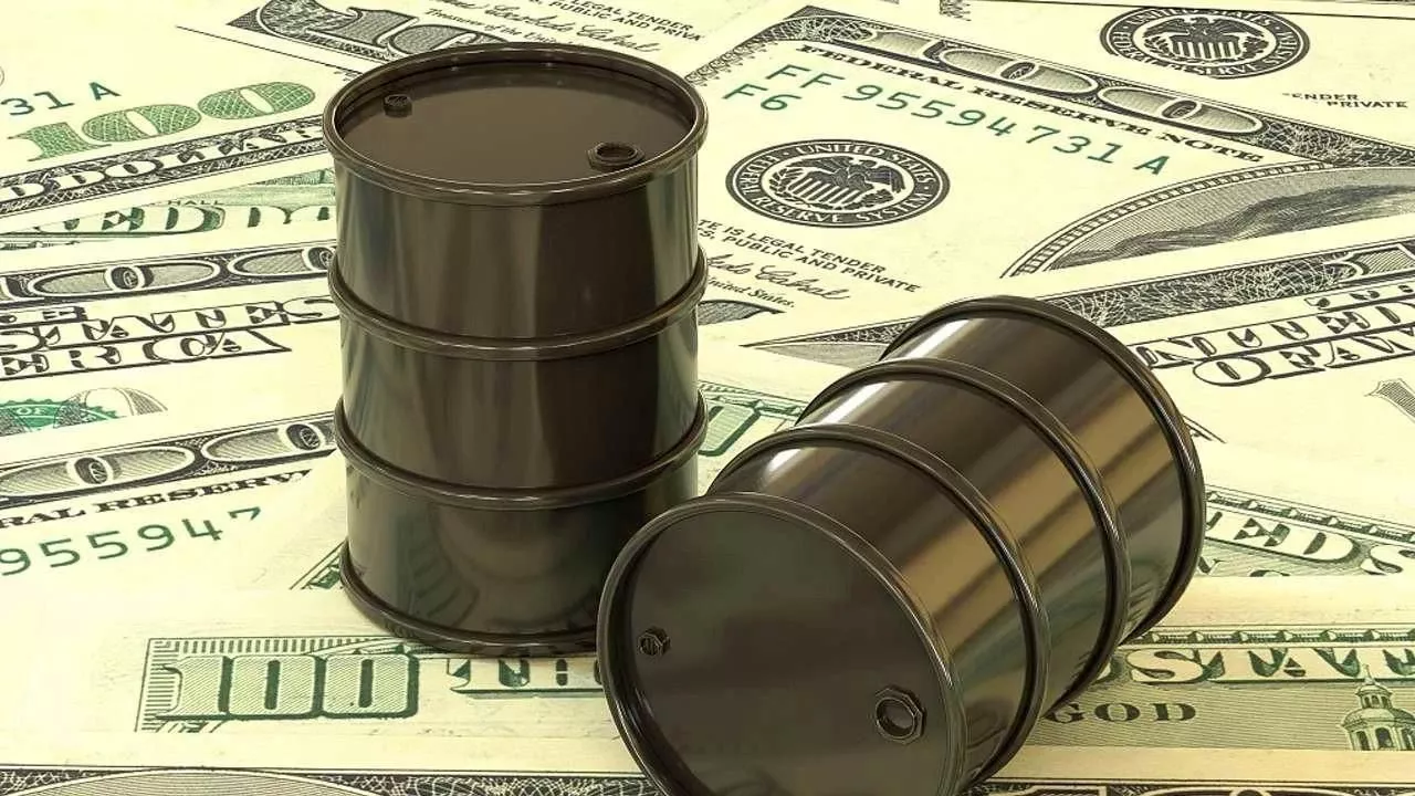 ABD, Petrol Fiyatı Tahminini Yükseltti