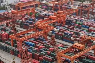 Çin'de İhracat Temmuzda Tahminlerin Üzerinde Arttı