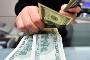 Döviz Mevduatları Yeniden Artışa Geçti