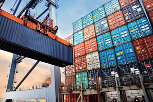 Dış Ticaret Açığı 21 Ayın Zirvesinde: Nisan'da 12 Milyar Doları Aştı