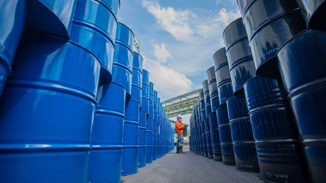 ABD Ham Petrol Stoklarında Beklentilerin Üzerinde Düşüş