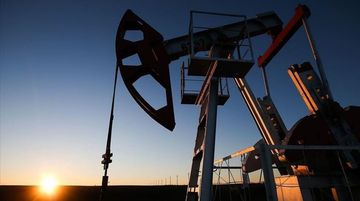 Petrol Fiyatları Jeopolitik Risklerin Etkisiyle Yüksek Seyrini Koruyor
