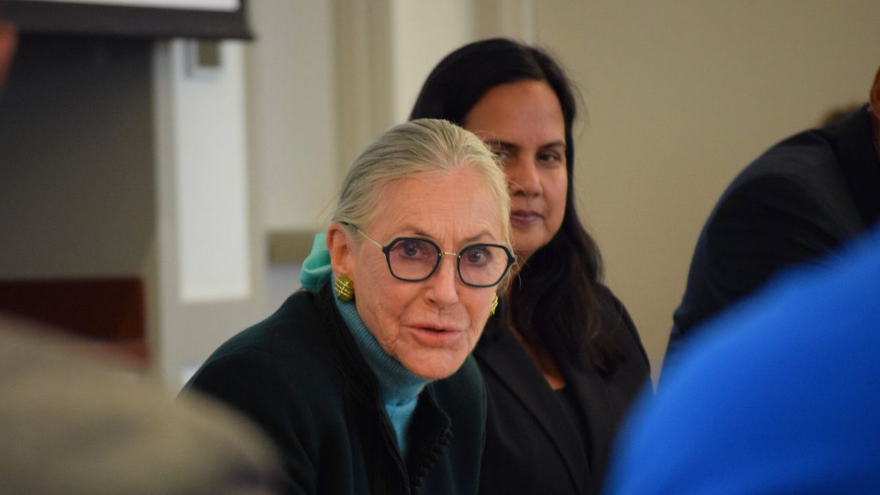 Dünyanın En Zengin Kadını Oldu: Alice Walton Kimdir?