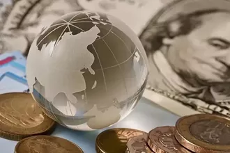Küresel Enflasyon Endişesi Geri Döndü: Petrol, Tarifeler ve Yapay Zekâ Harcamaları