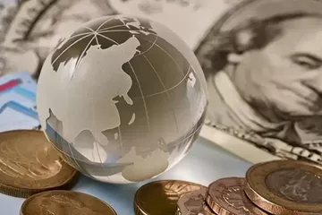 Küresel Enflasyon Endişesi Geri Döndü: Petrol, Tarifeler ve Yapay Zekâ Harcamaları