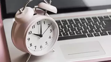 Avrupa’da Saatler Geri Alındı: Veri ve Açılış Saatleri Değişecek