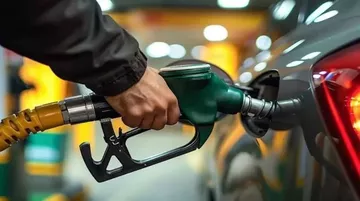 Benzin ve Motorine Zam Geldi Mi? Petrol Fiyatları Yükseldi, Gözler Akaryakıtta