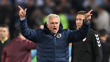 Mourinho Ayrıldı, Borsada FENER Hisseleri Uçuşa Geçti!
