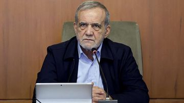 İran Cumhurbaşkanı Pezeşkiyan: "Baskı Altında Dayatılan Müzakerelere Girmeyiz"