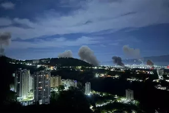 Venezuela'nın Başkenti Caracas'ta Peş Peşe Patlamalar