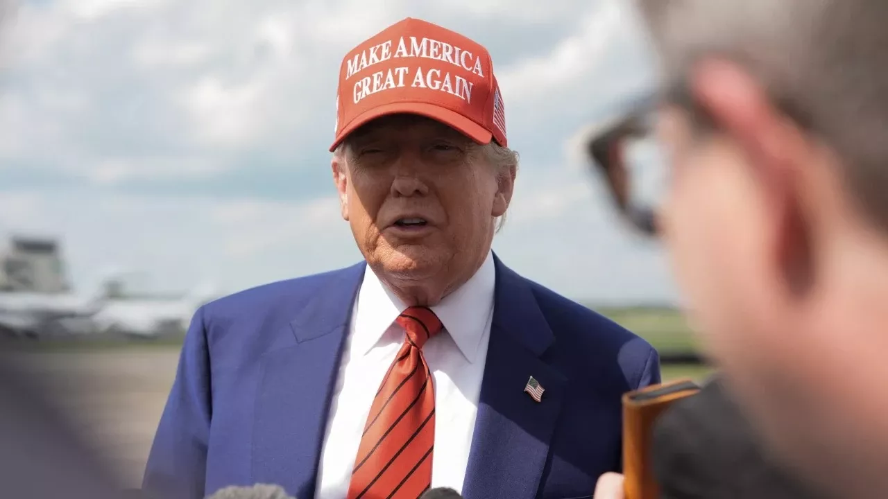 Trump Yeniden Aday Olacağını Açıkladı